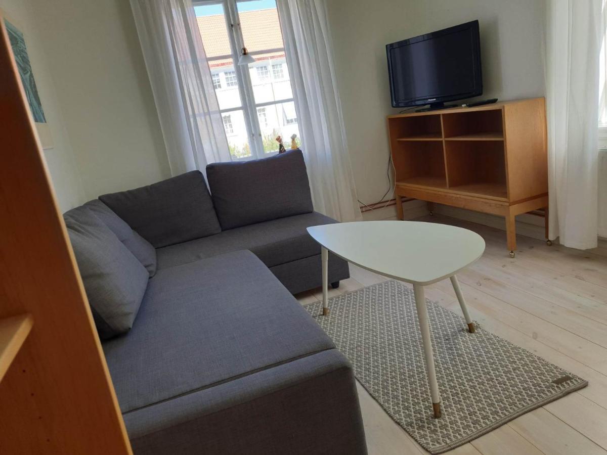 Vaelrenoverad Fin Laegenhet I Charmigt Omrade Soderhamn Exterior photo